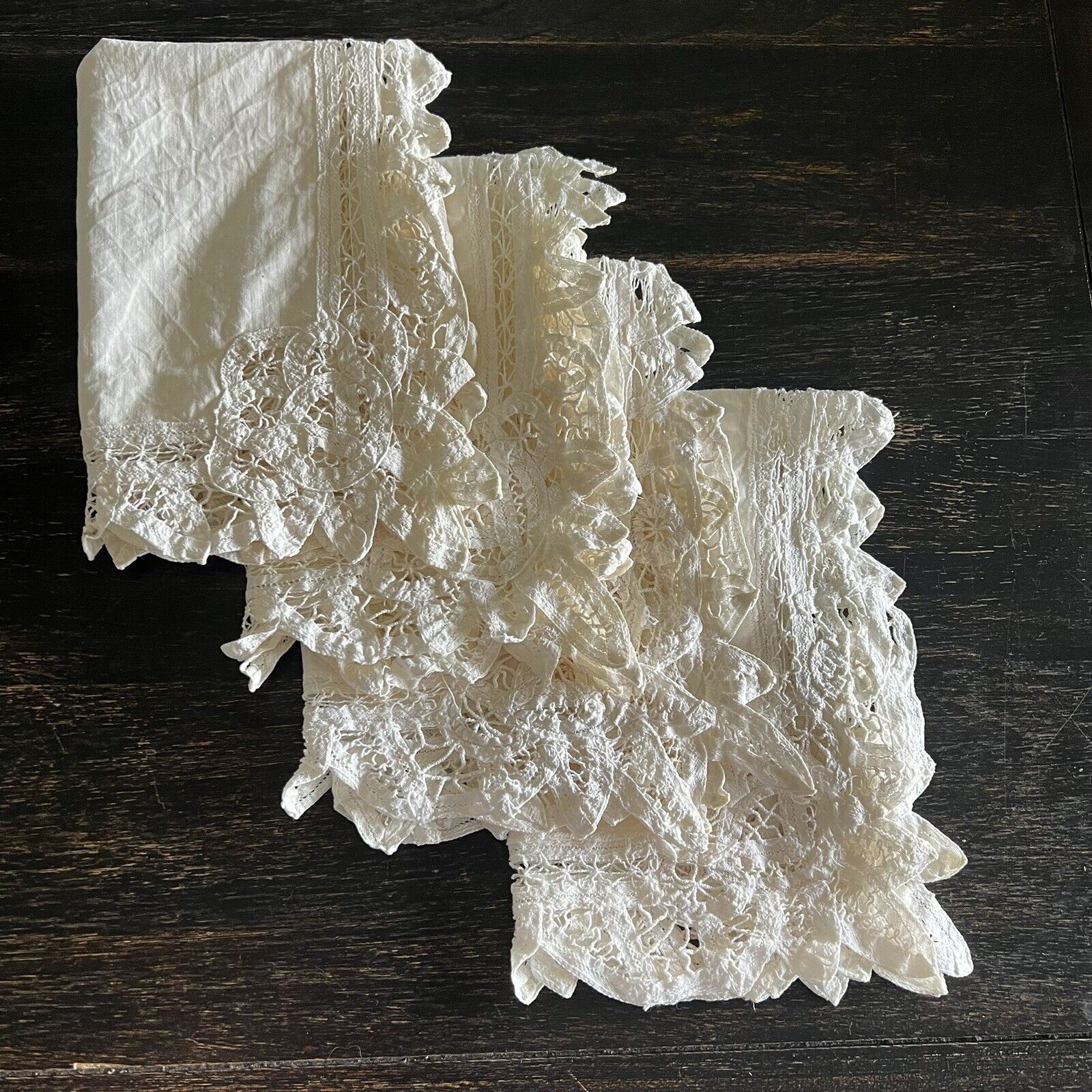 Set 4 Beige/off White Battenburg Lace Linen Cotton Napkins Embroidered 12x16”