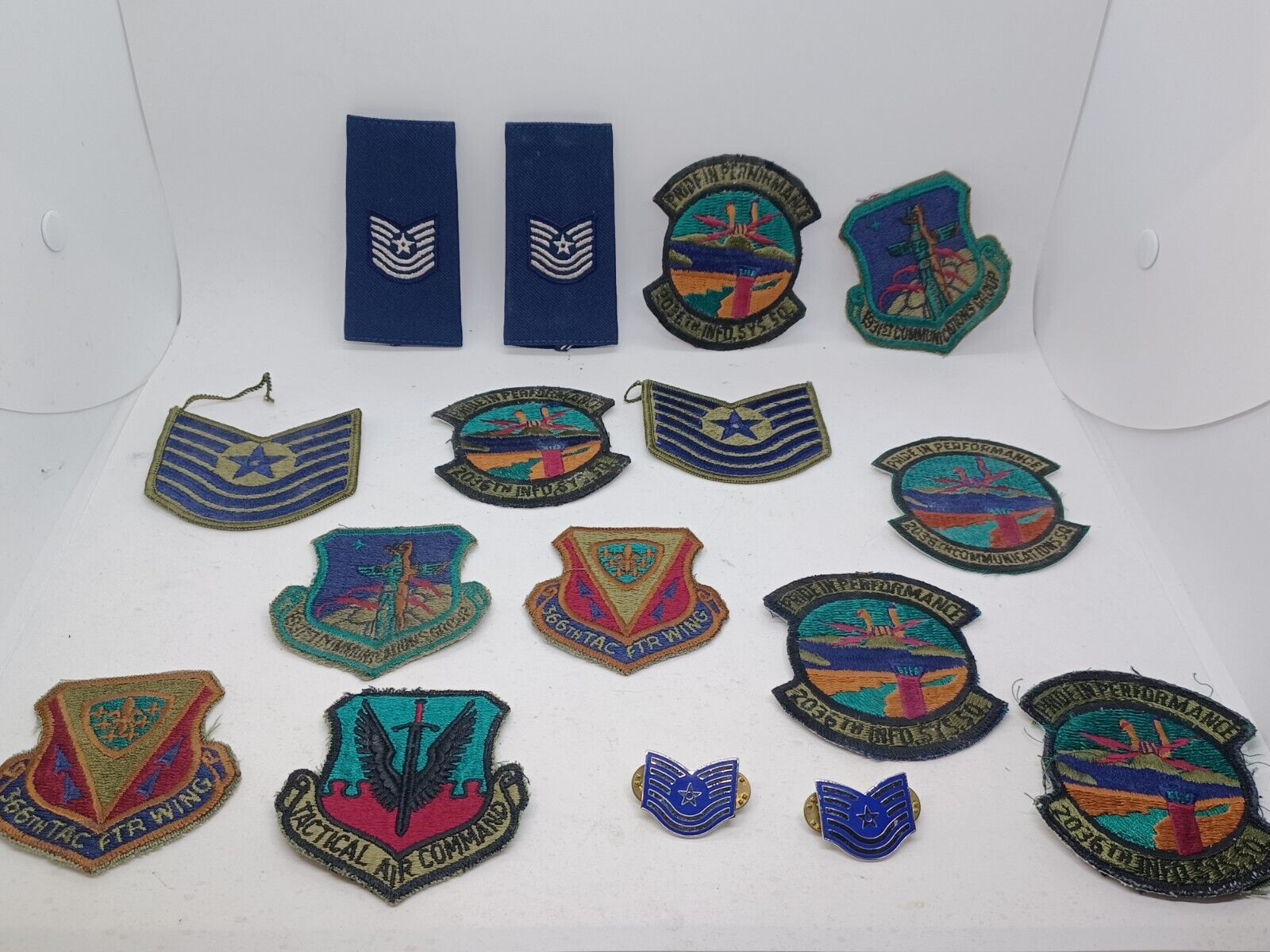 VINTAGE Large Lot of Assorted Military Patches & Pins