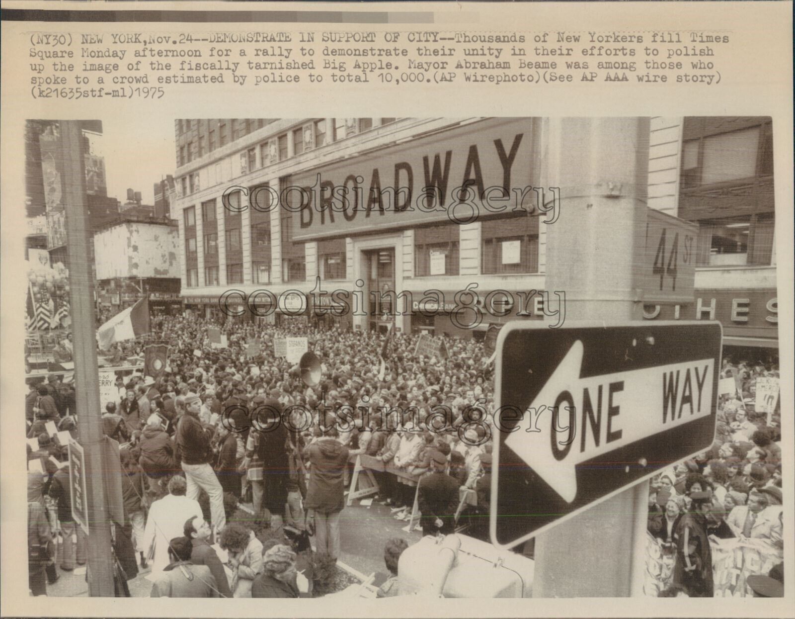 1975 Press Photo Demonstration in Times Square 1970s New York City