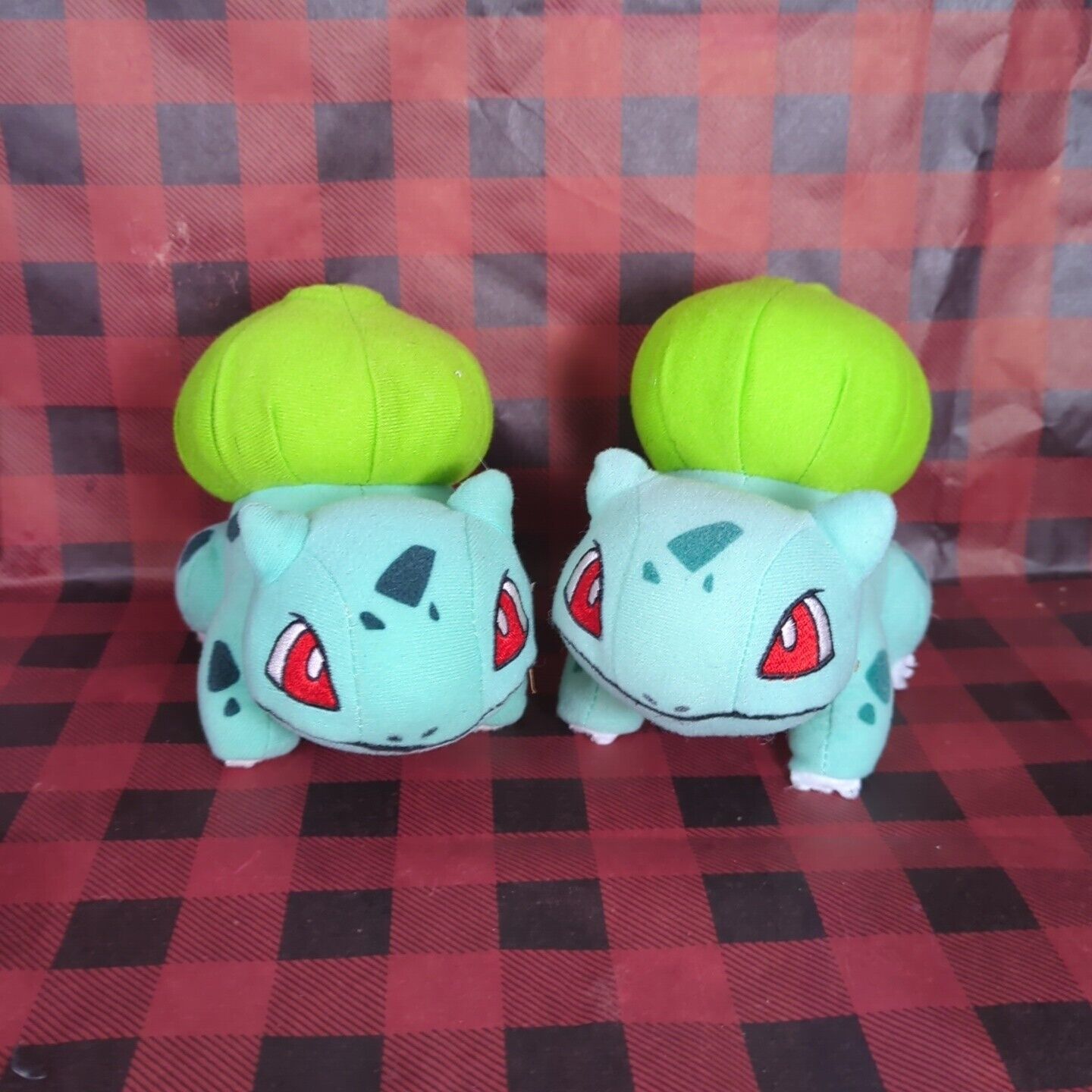 Log Of 2 Bulbasaur Plush Toy Factory Stuffed Animals No Hanging Tags