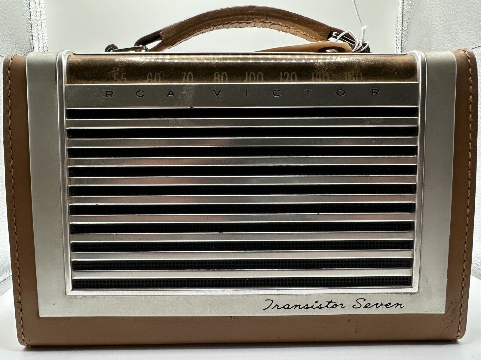 RCA Victor Transistor Seven Radio Leather 1950's Vintage GREAT SHAPE