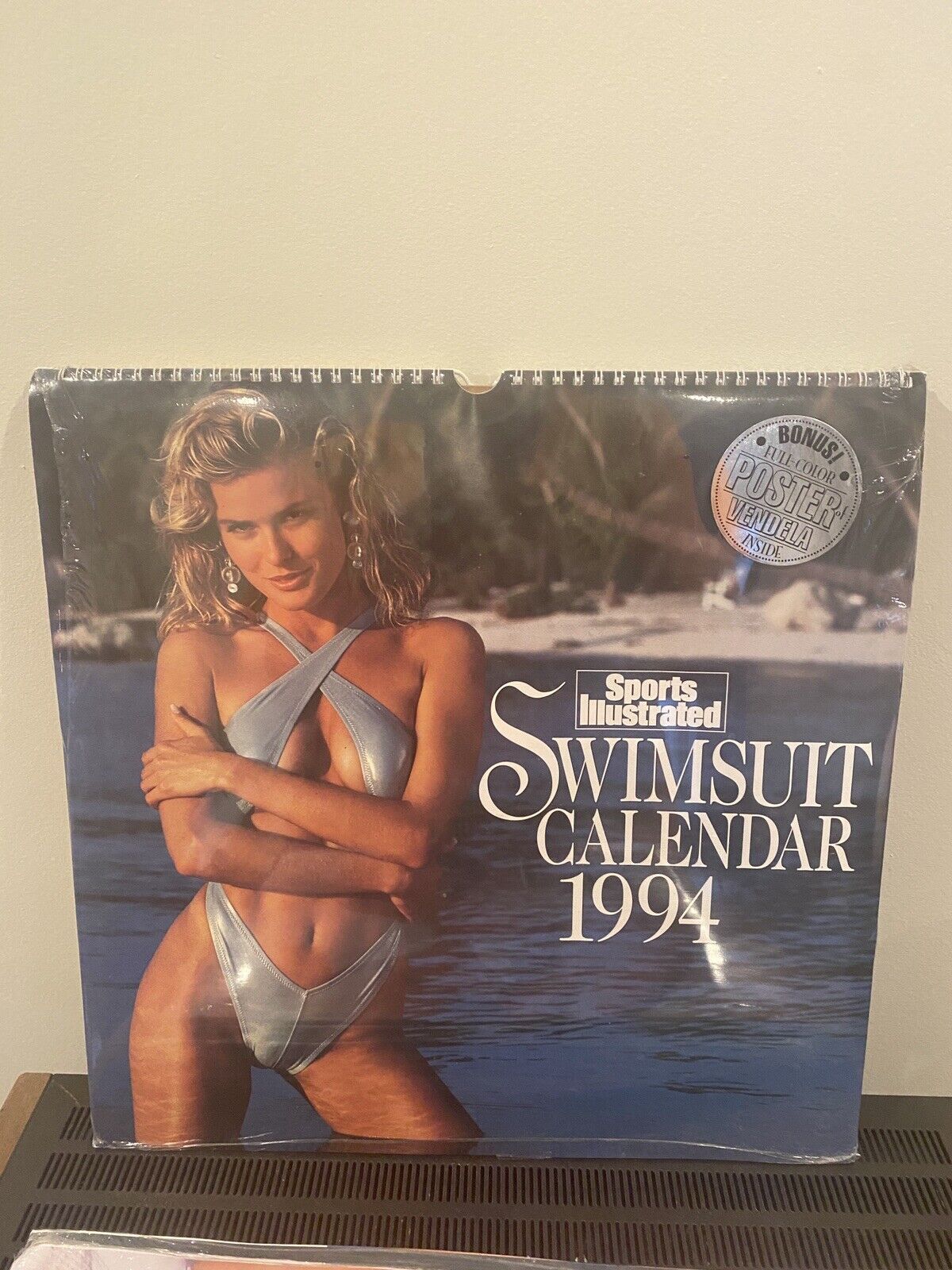 1994 SPORTS ILLUSTRATED DELUXE SWIMSUIT WALL CALENDAR 16X16 New Sealed