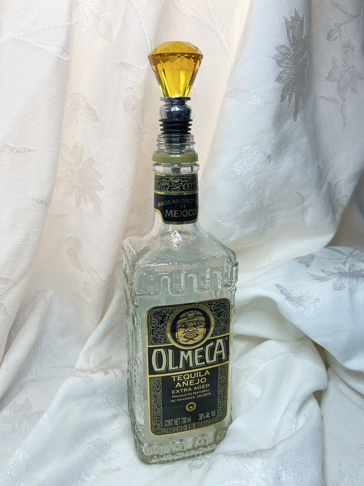 Empty Tequila bottle Olmec 700ml, Comes With A Bottle Stopper