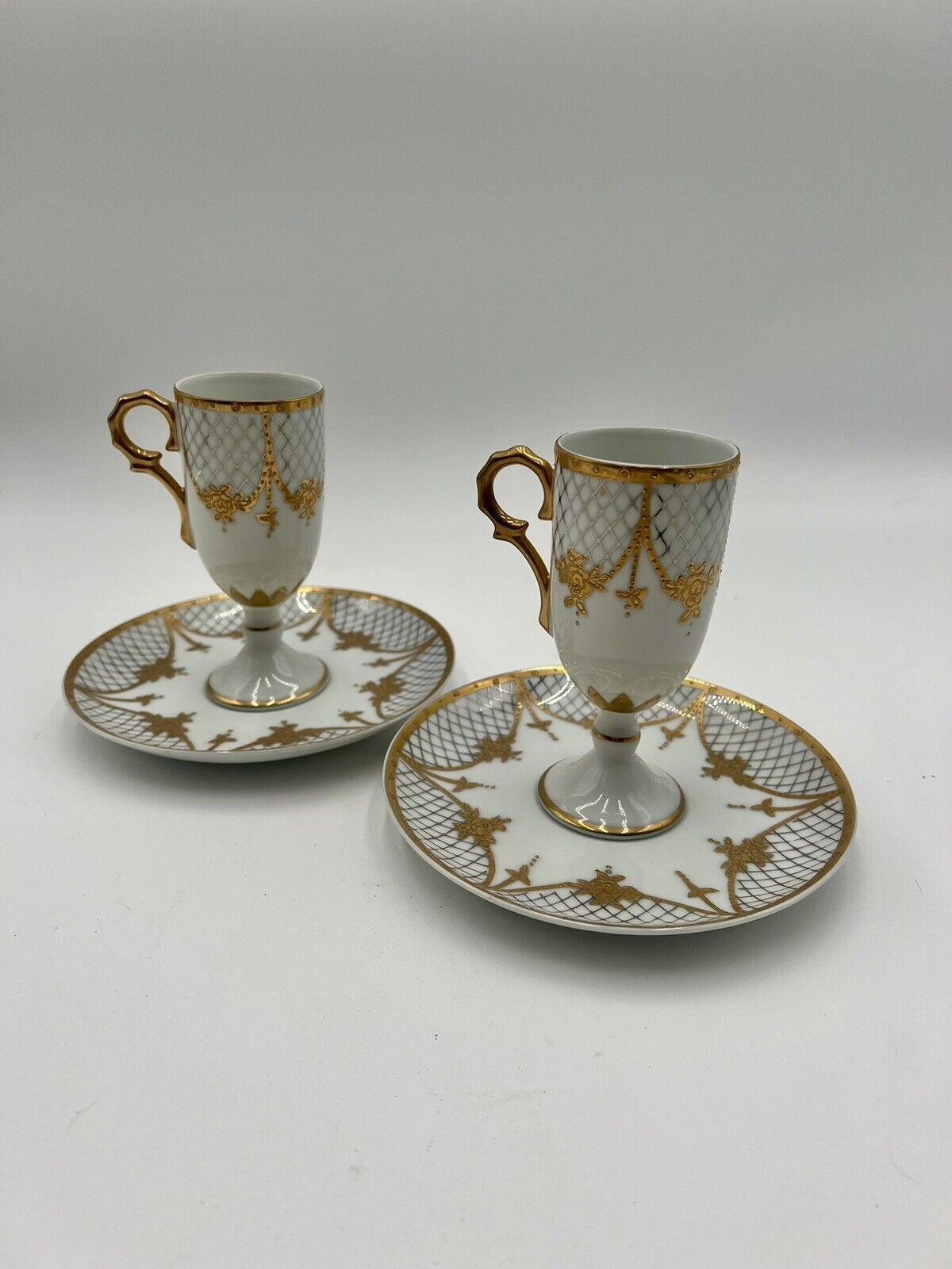 Antique Samson & Co Paris France Porcelain Teacups And Saucers Gold Silver White