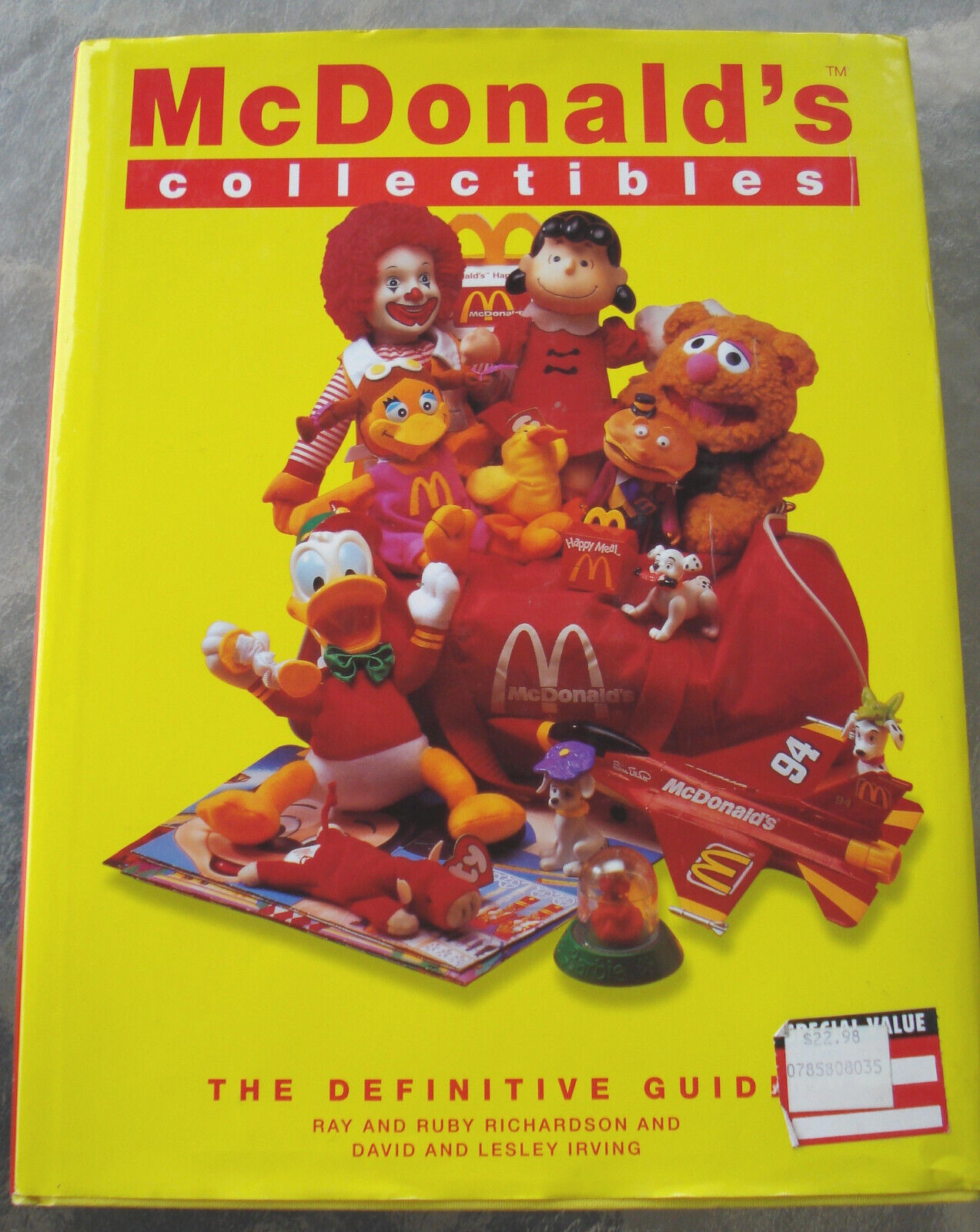 1997 MCDONALD\'S COLLECTIBLES THE DEFINITIVE GUIDE BOOK BY RICHARDSON & IRVING