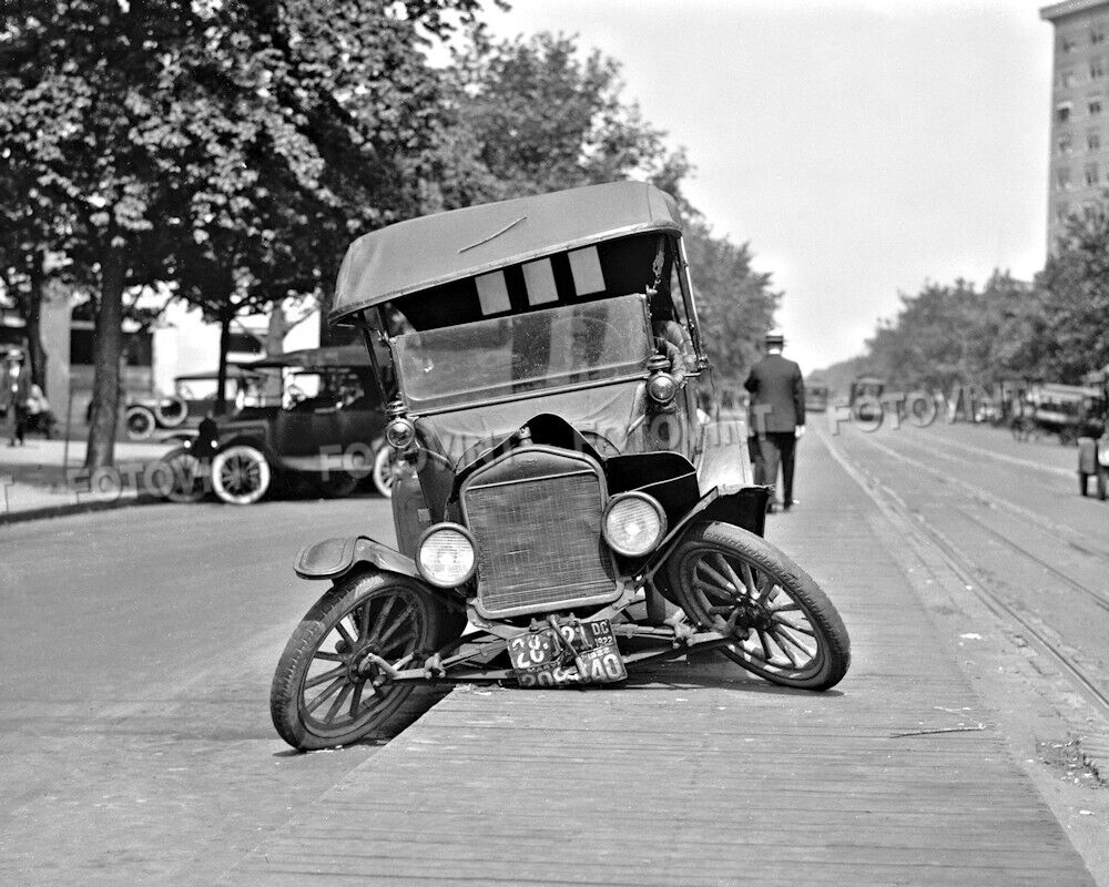 1922 MODEL T FORD 16x20 Accident Photo Picture WASHINGTON DC Old Car (F1)