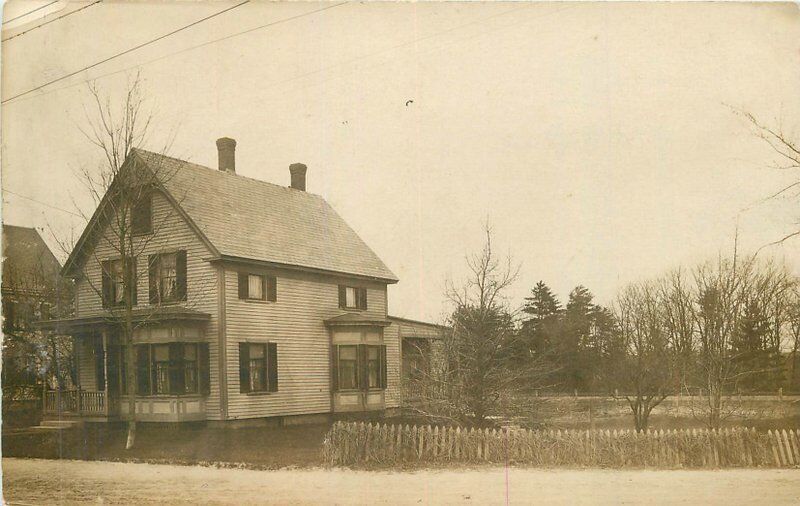 C-1910 Leo Minster Massachusetts Small House RPPC real photo postcard 9400