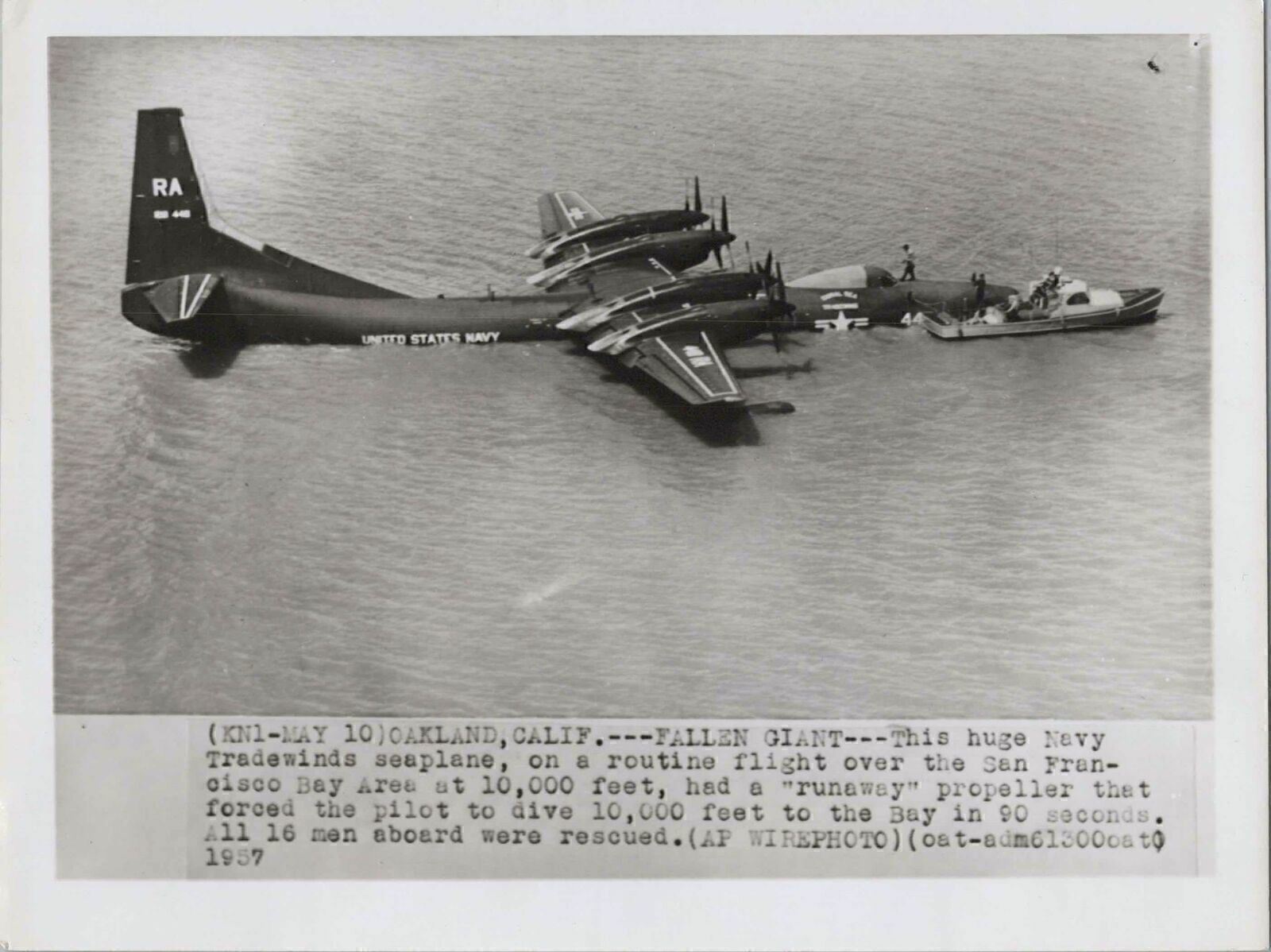 CONVAIR R3Y-1 FLYING BOAT US NAVY DITCHING SAN FRANCISCO BAY 1957 PRESS PHOTO