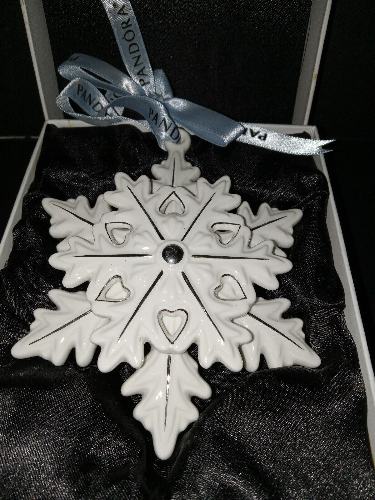 Pandora Snowflake Christmas Ornament 2015 Limited Edition With Original Box