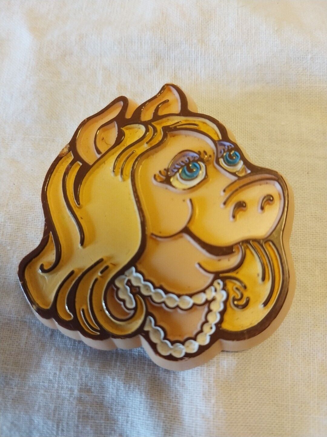Vintage 1979 Miss Piggy Pin Brooch Jim Henson Associates Muppets Collectible