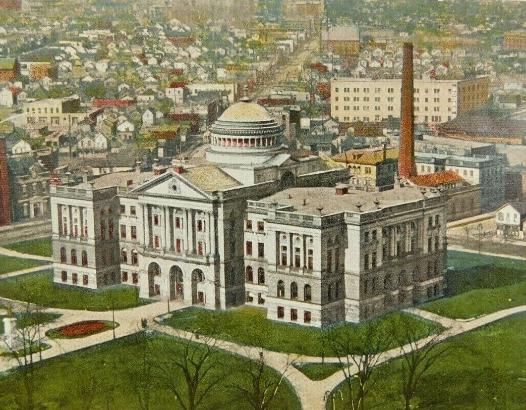 Bird\'s Eye View Of Court House Roledo O. Vintage Postcard