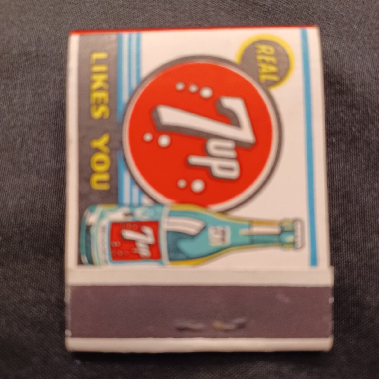 Early VTG 1930's , 40s  REAL 7 UP W/ Peacock MATCHBOOK Full UNSTRUCK MATCHBOOK