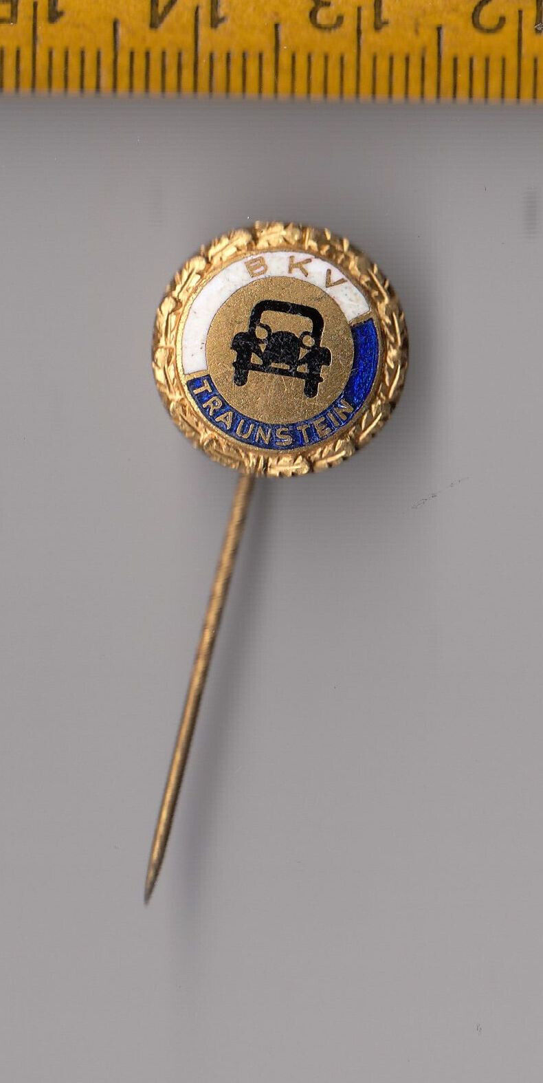 Vintage enamel BKV Traunstein Berufs Kraftwagen Fahrer pin badge Anstecknadel