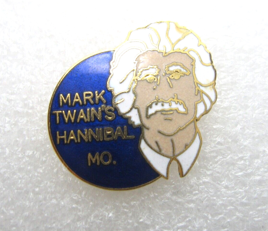 Mark Twain\'s Hannibul Missouri Lapel Pin (C322)