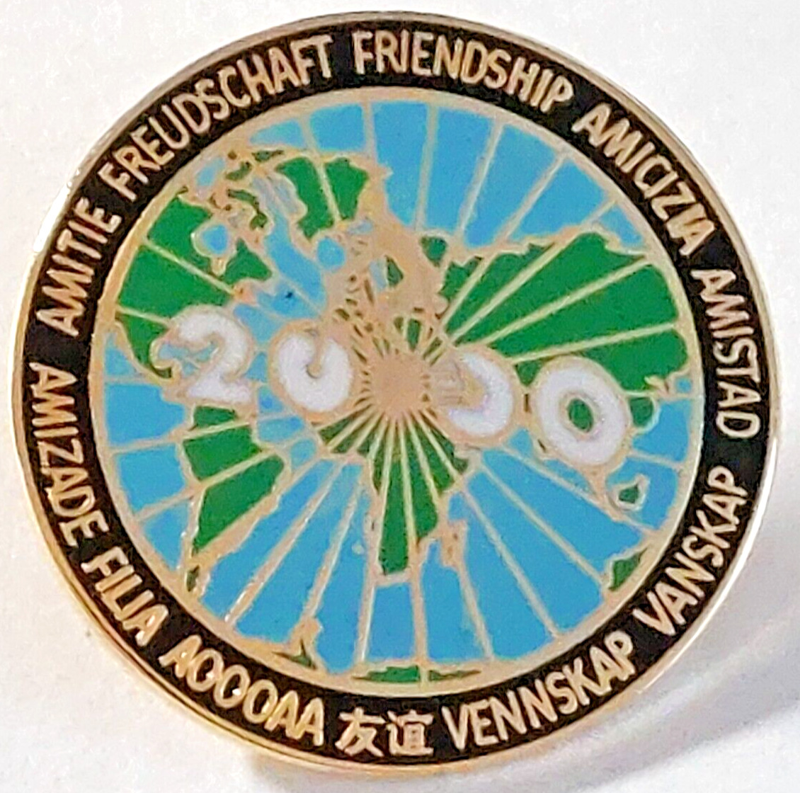 Cycling 2000 World Friendship Lapel Pin (091223)