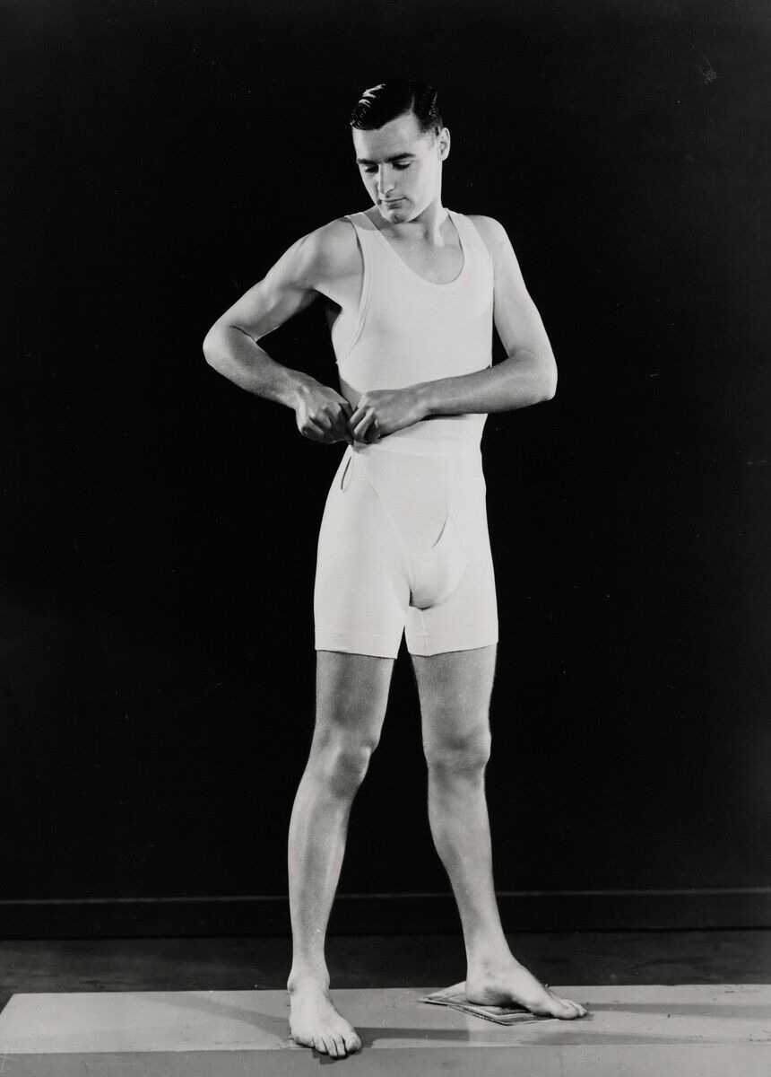 Man in 1934 Underwear Advertisement - 4 x 6 Photo Print