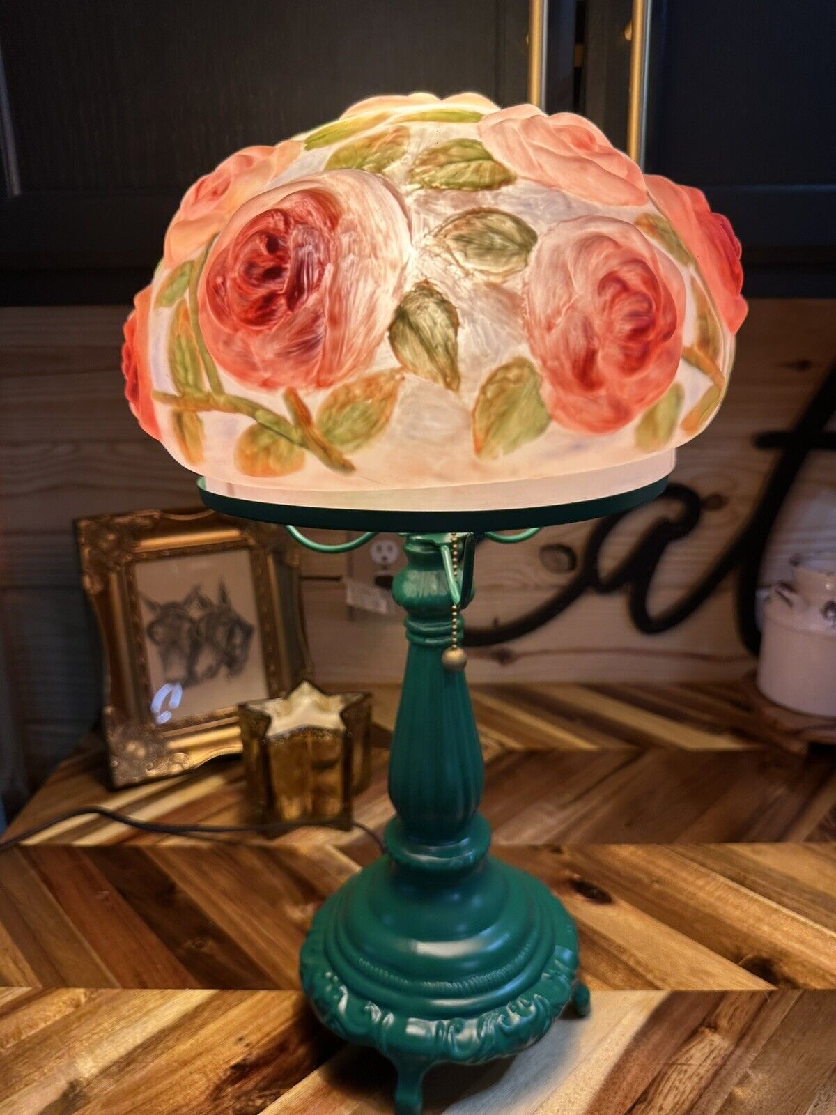 Vintage Pairpoint Lacquered Brass Base & Reverse Painted Puffy Rose Glass Lamp 