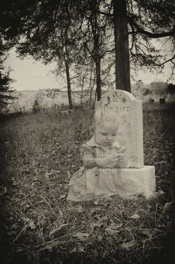 Antique Cemetery Spirit Photo 453 Oddleys Strange & Bizarre