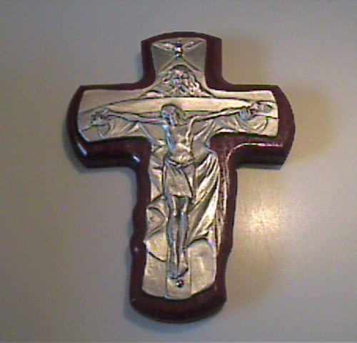 NWOT  CRUCIFIX FROM ITALY WITH METAL
