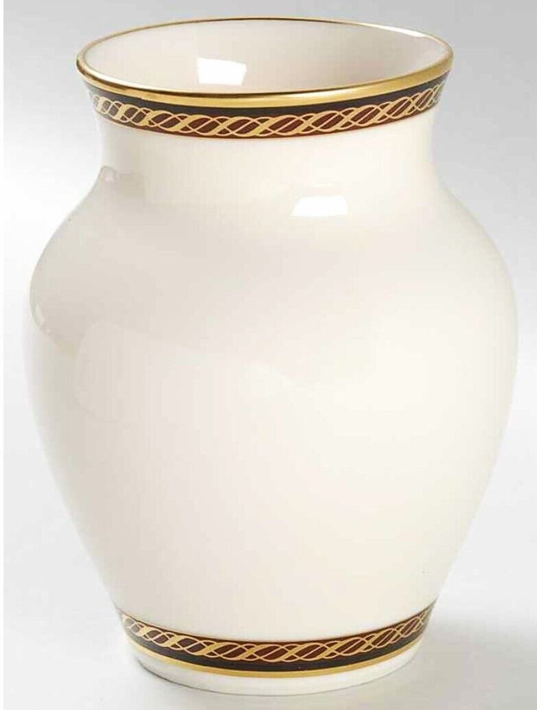 Lenox China Retired President Monroe Pattern Gold Trimmed 4 inch Flower Vase