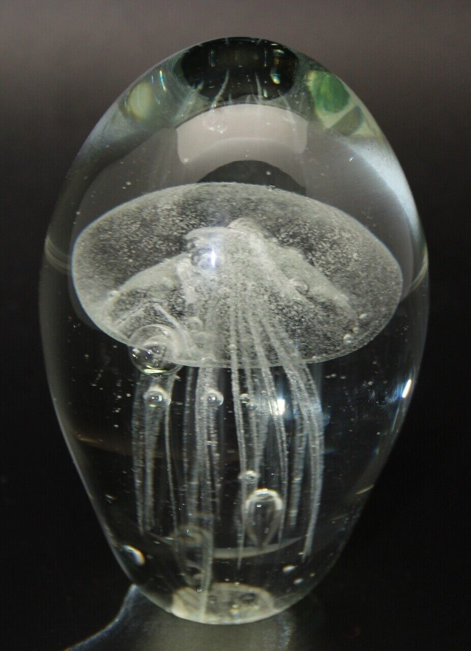 Small Jellyfish-White Glow