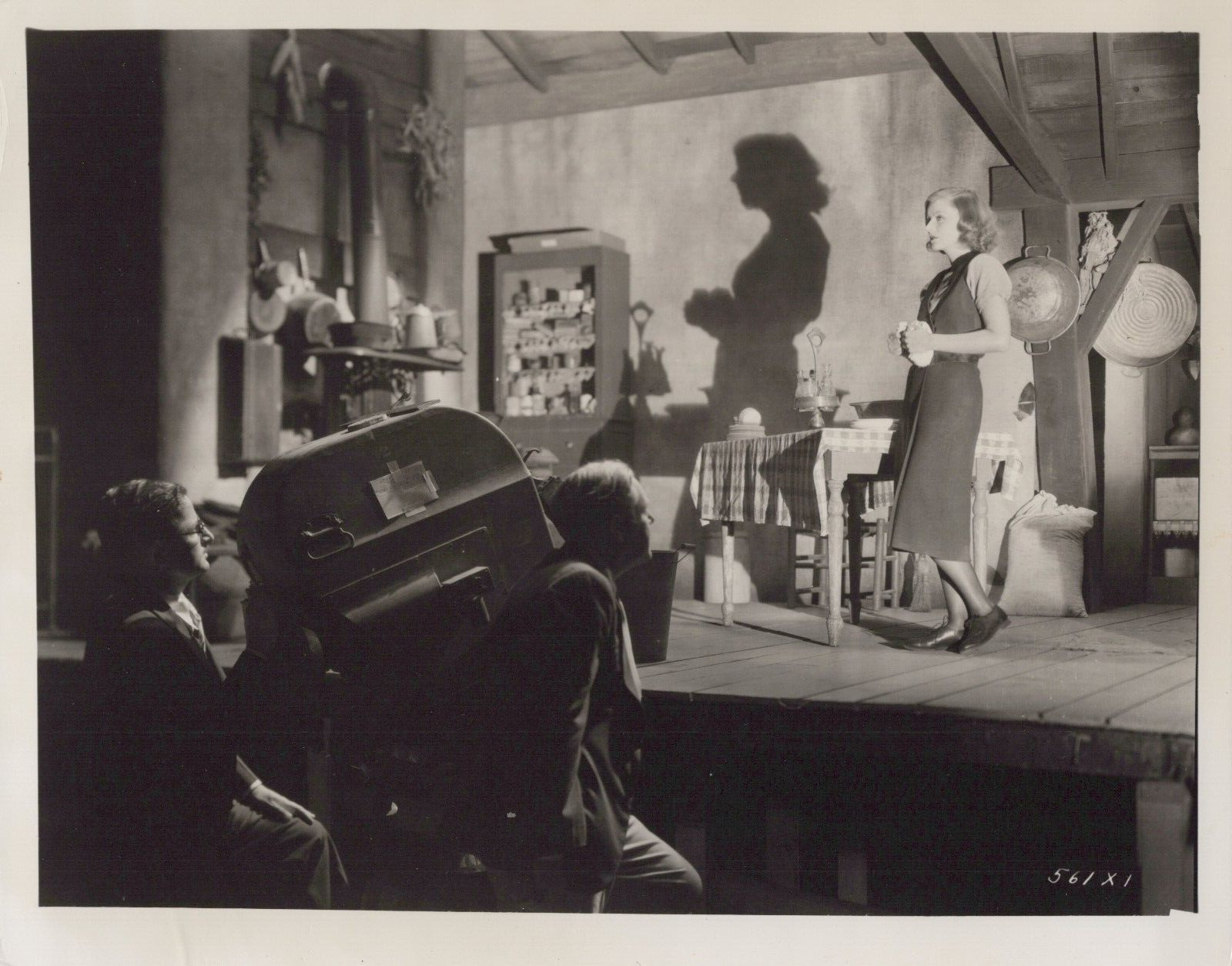HOLLYWOOD BEAUTY GRETA GARBO BEHIND SCENES STUNNING PORTRAIT 1950s Photo C35