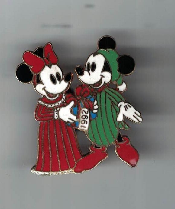 Disney Store 1992 Happy Holidays Christmas 1992 Mickey & Minnie Mouse Pin