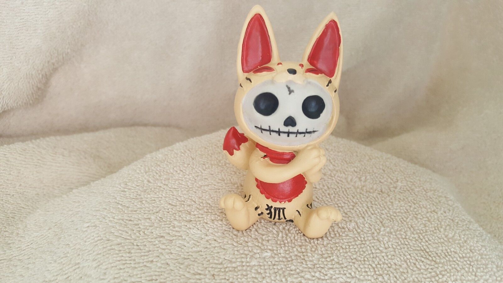 FURRYBONES Kitsune the Fox Figurine Skull in Costume Collect New 
