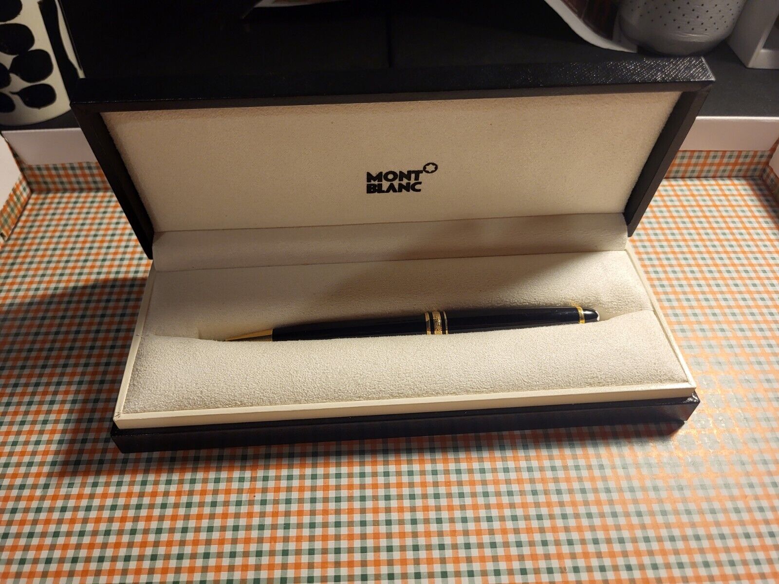 Montblanc Meisterstück  Rollerball Pen with Presentation Box. And Extra Refill 