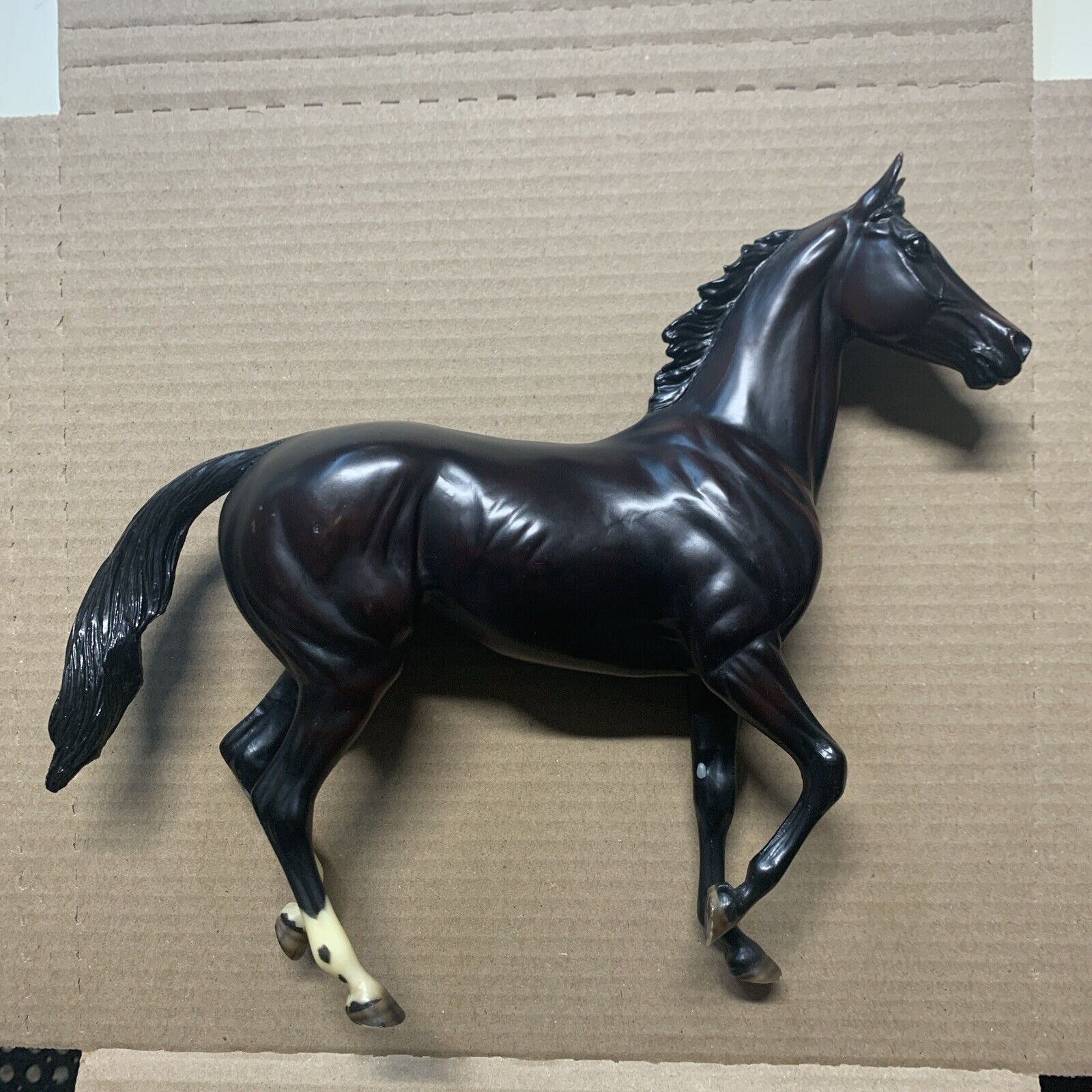Breyer Zenyatta Traditional Model Horse Lonesome Glory Triple Crown Winner #1487