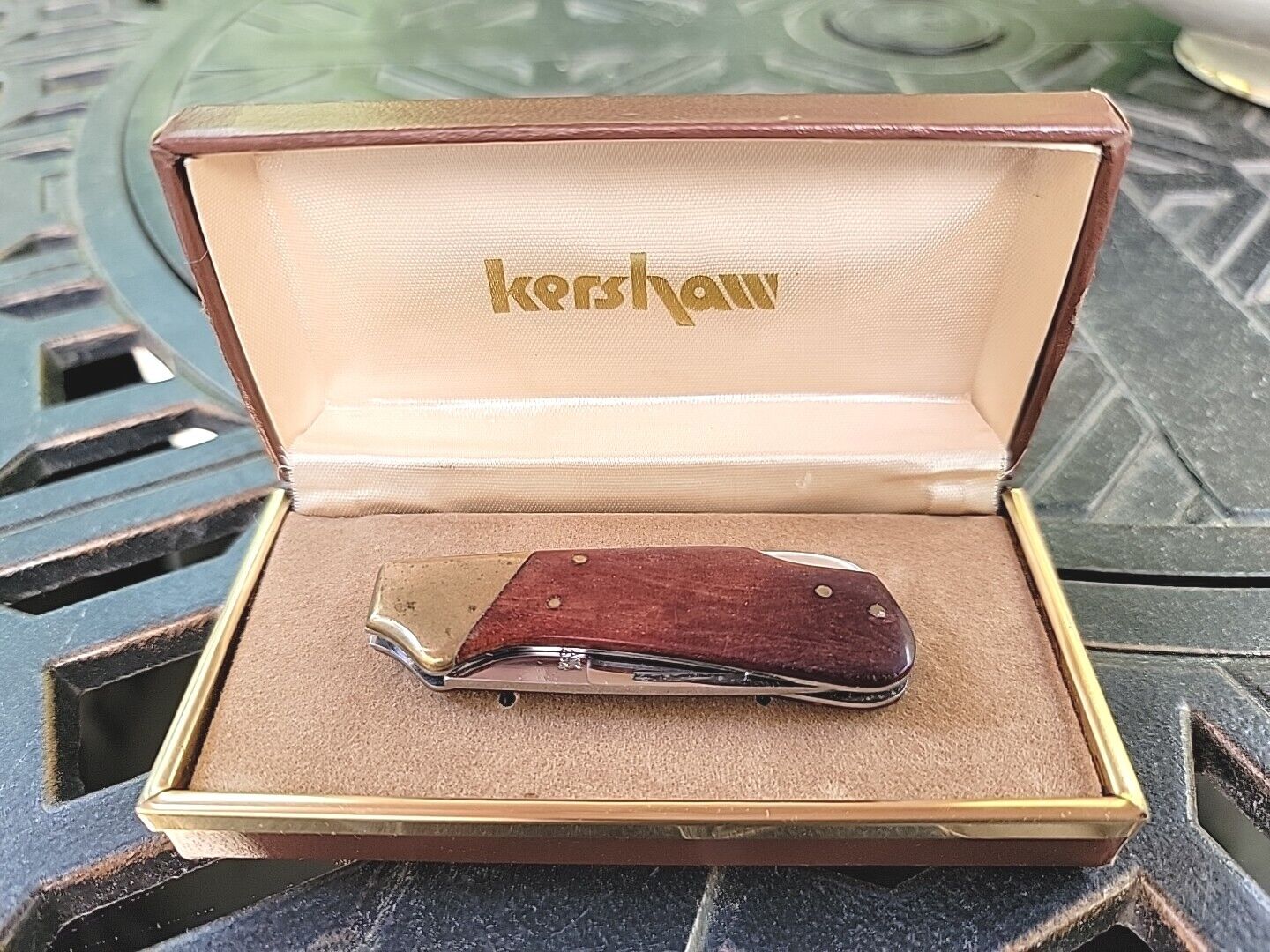 VINTAGE KNIFE- KERSHAW KAI- MODEL 2105- LIL STUD- VINTAGE POCKET KNIFE- USED