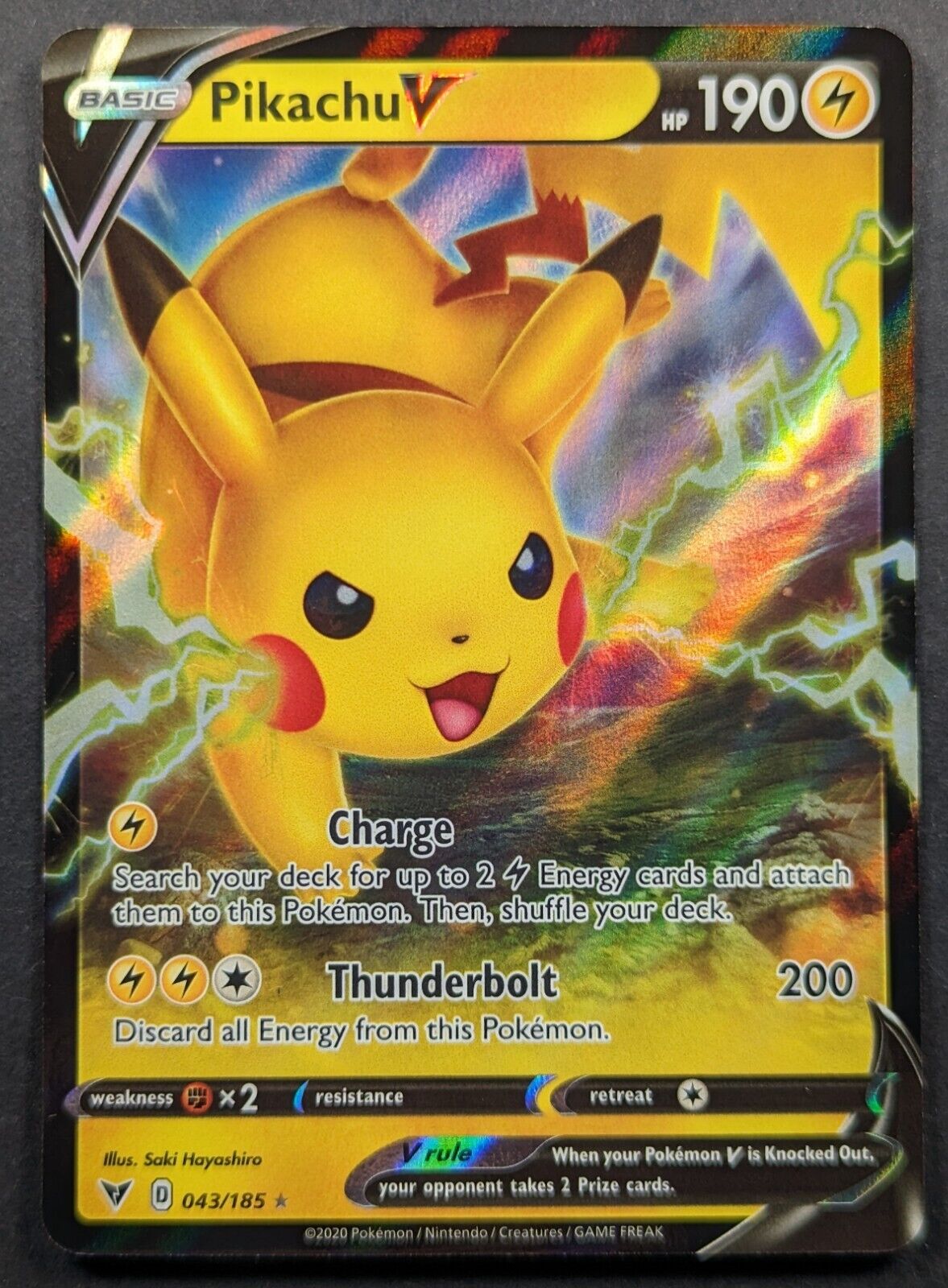 Pikachu V 2020 Vivid Voltage Full Art Ultra Rare Holo Pokemon Card 043/185 (NM)