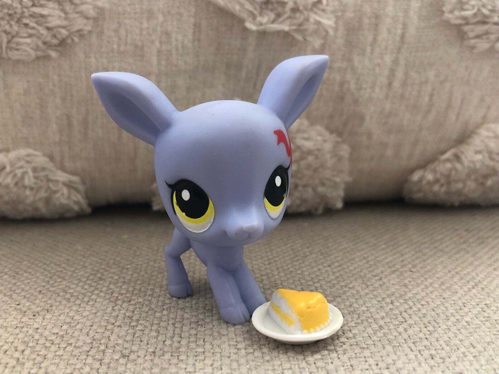 Littlest Pet Shop LPS - Deer #3534 - Blind Bags Party Stylin - Pie Included