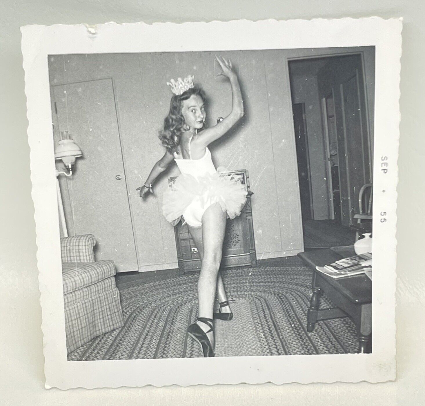 Vtg 1950s Snapshot Photo Girl Ballerina Tutu Crown Pointe Pose in Living Room