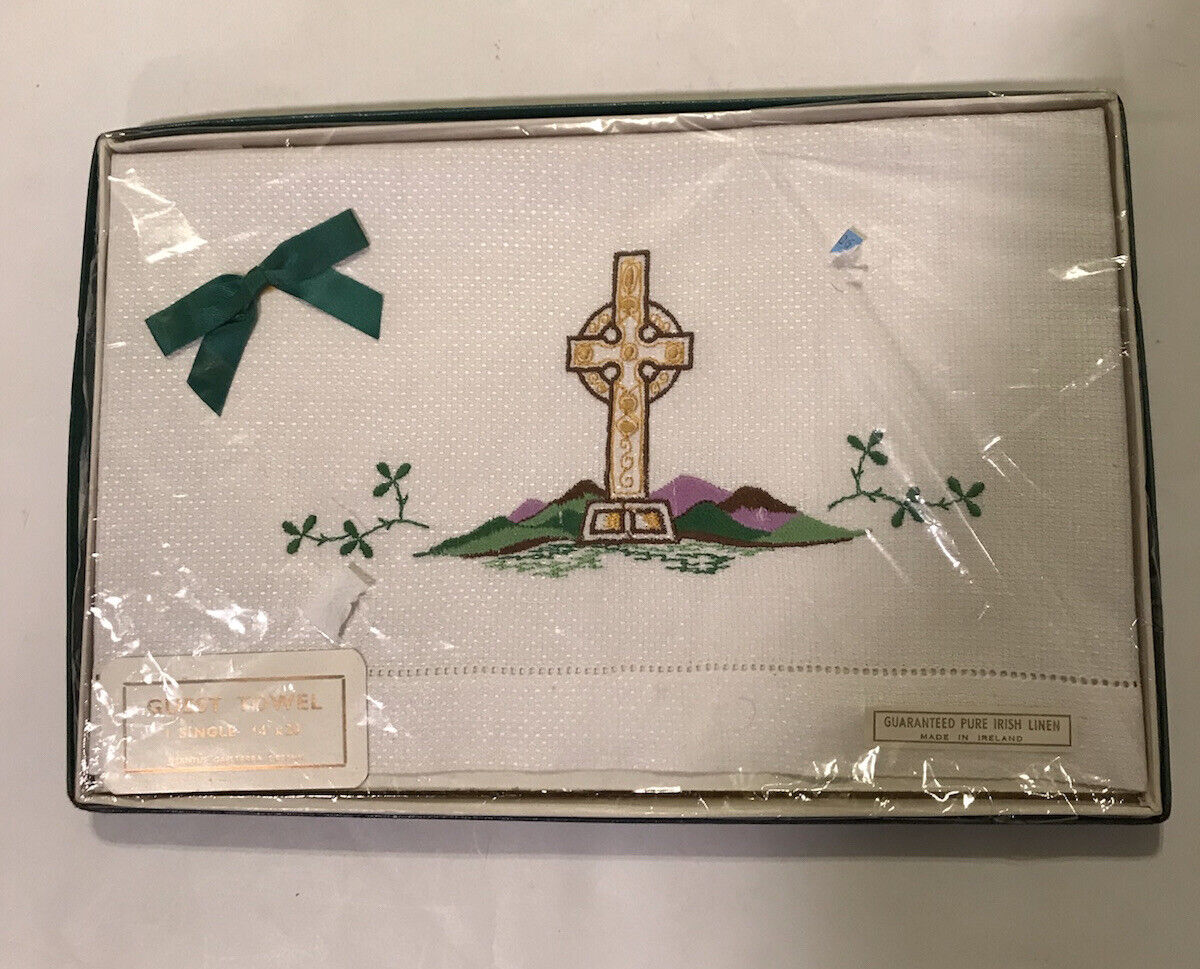 Donegal Embroidered Irish Linen Guest Towel 14 X 20 In.