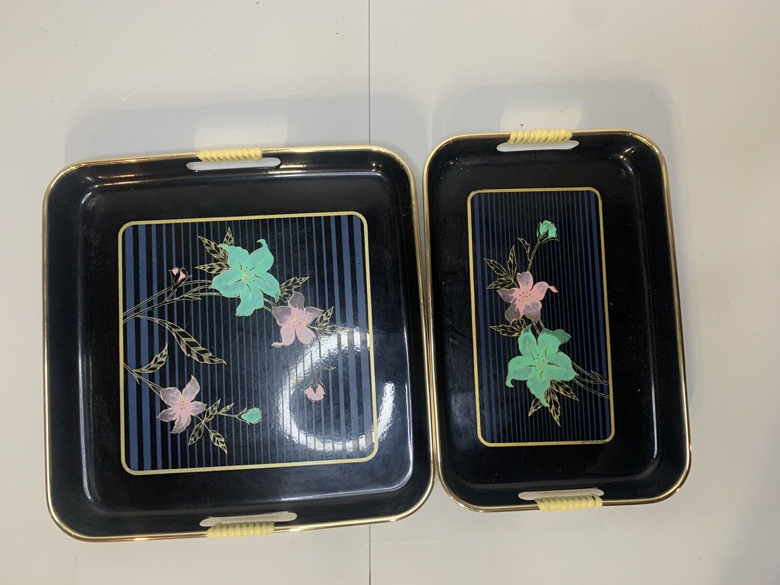 Vintage Japanese Lacquer 2 Piece Nesting Serving Tray Set Flowers Red MCM READ