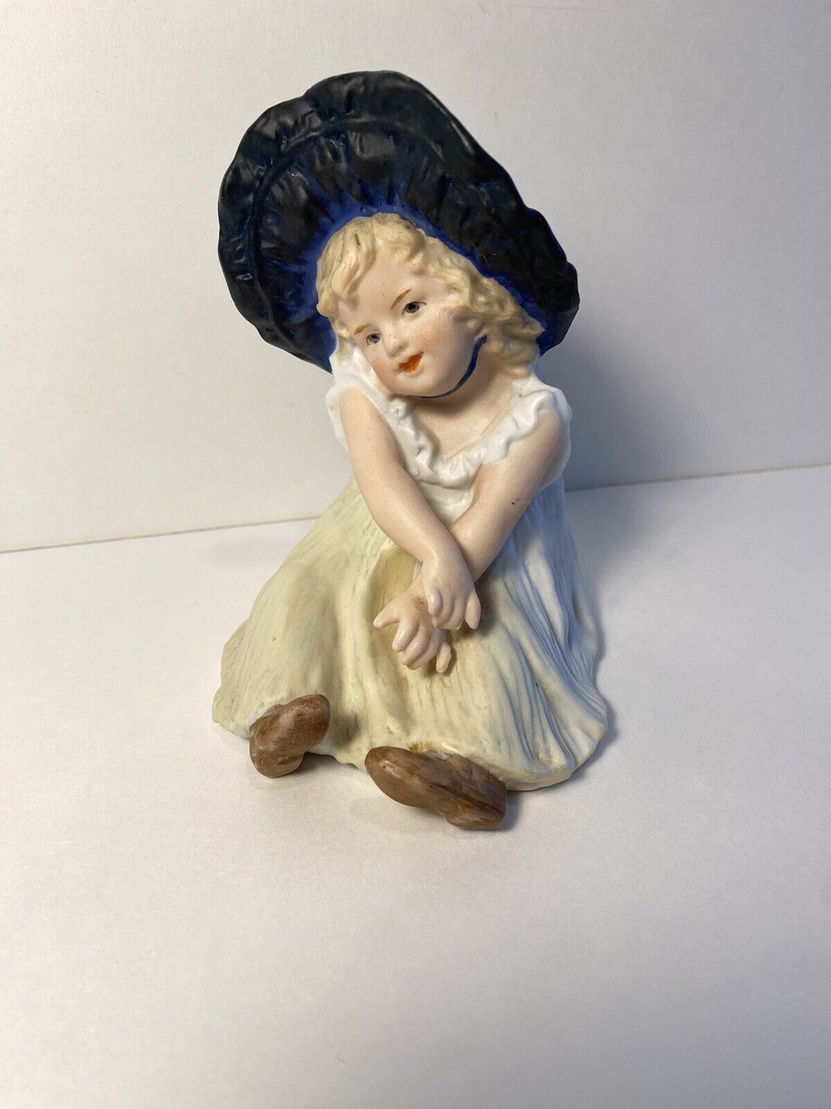 Antique Gebruder Heubach BISQUE Bonnet Girl Piano Baby Figurine Orig, Early Mark