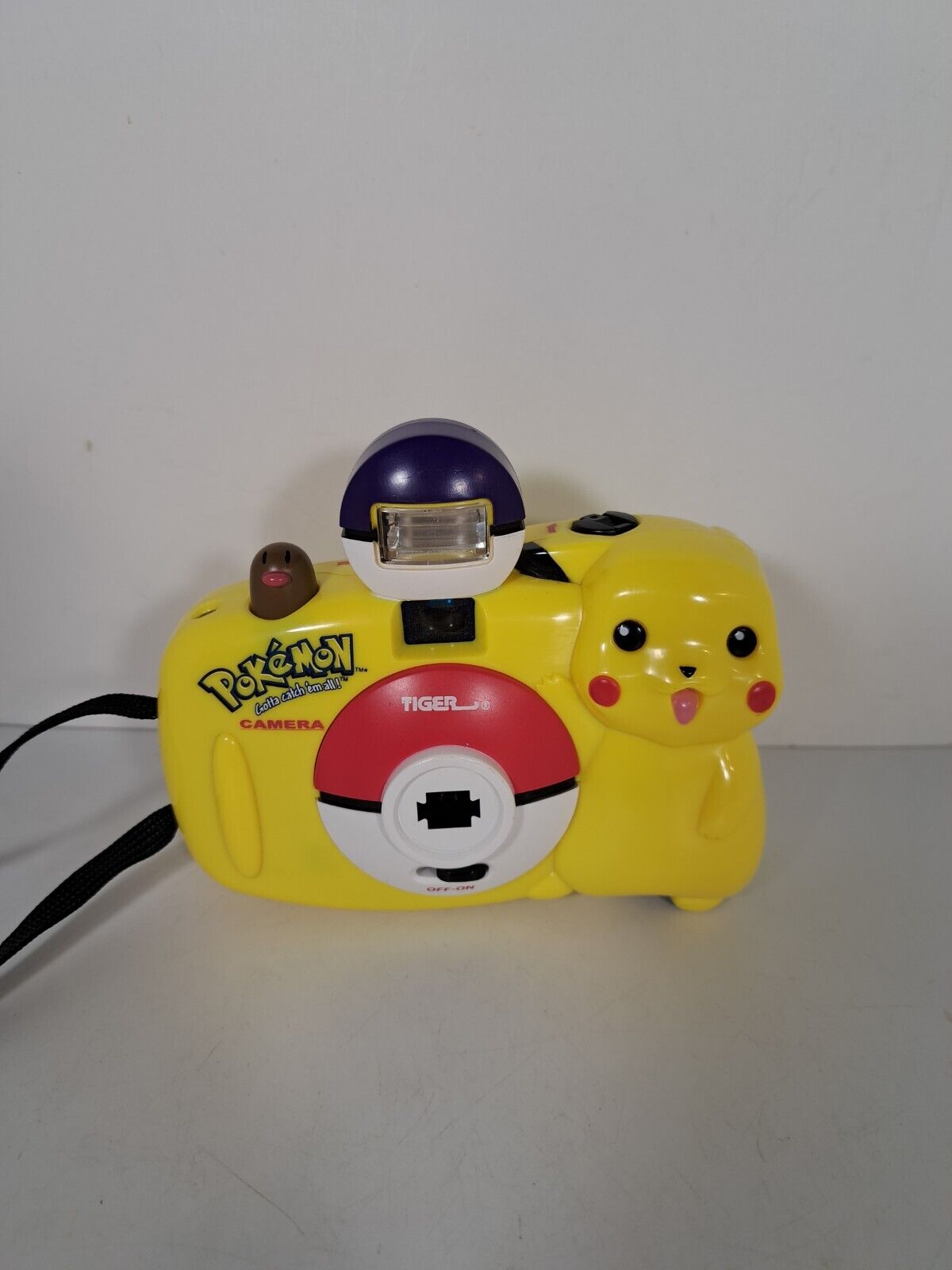 Vintage 1999 Tiger Electronics Pokemon Pikachu 35mm Film Camera W/ Strap