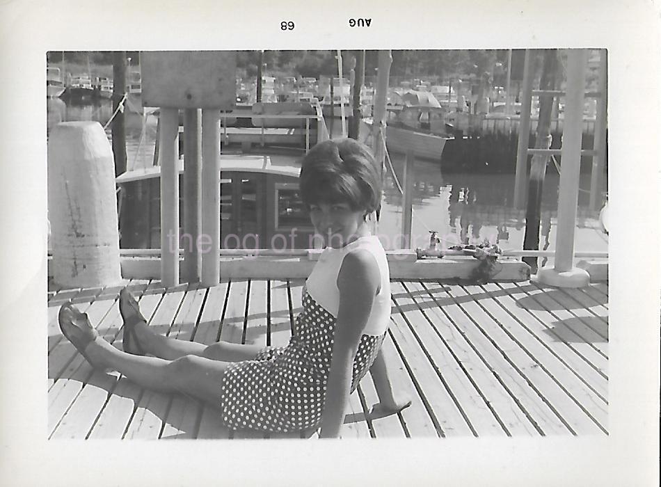 FOUND PHOTOGRAPH Black+White Snapshot 1960\'s GIRL Pretty Young Woman  28 3 O