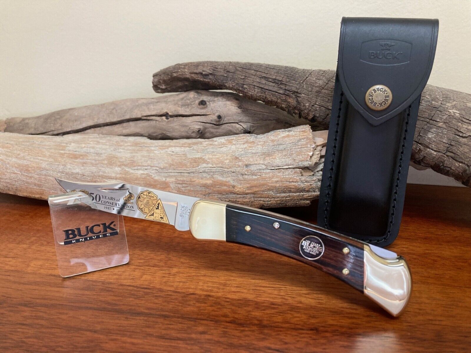 Buck Knife 110- (1987) Gold Etch \