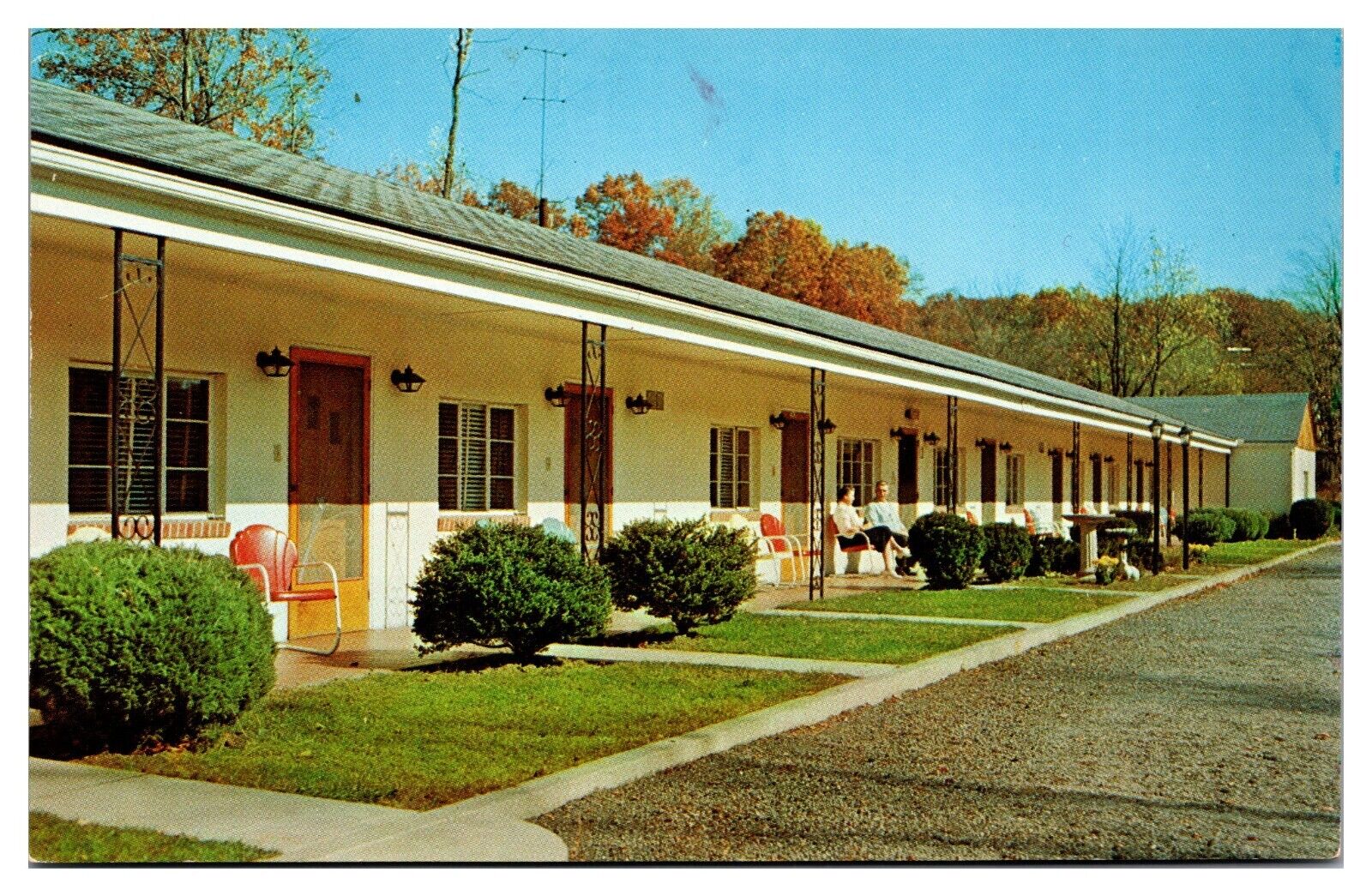 VTG Laurel  Court Motel and Coffee Shop, East Stroudsburg, PA Postcard