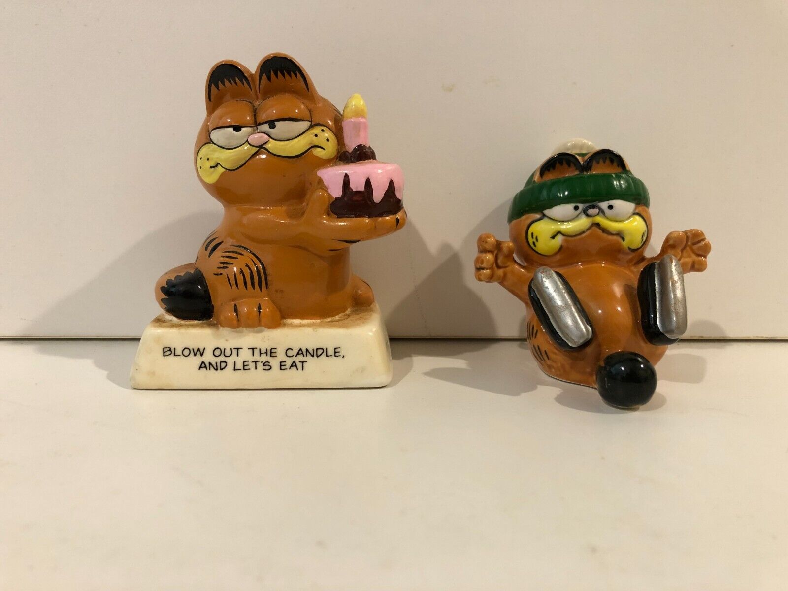Vintage Enesco lot 2 Garfield Figurines, Birthday Blow Out Candle, Fall Skates