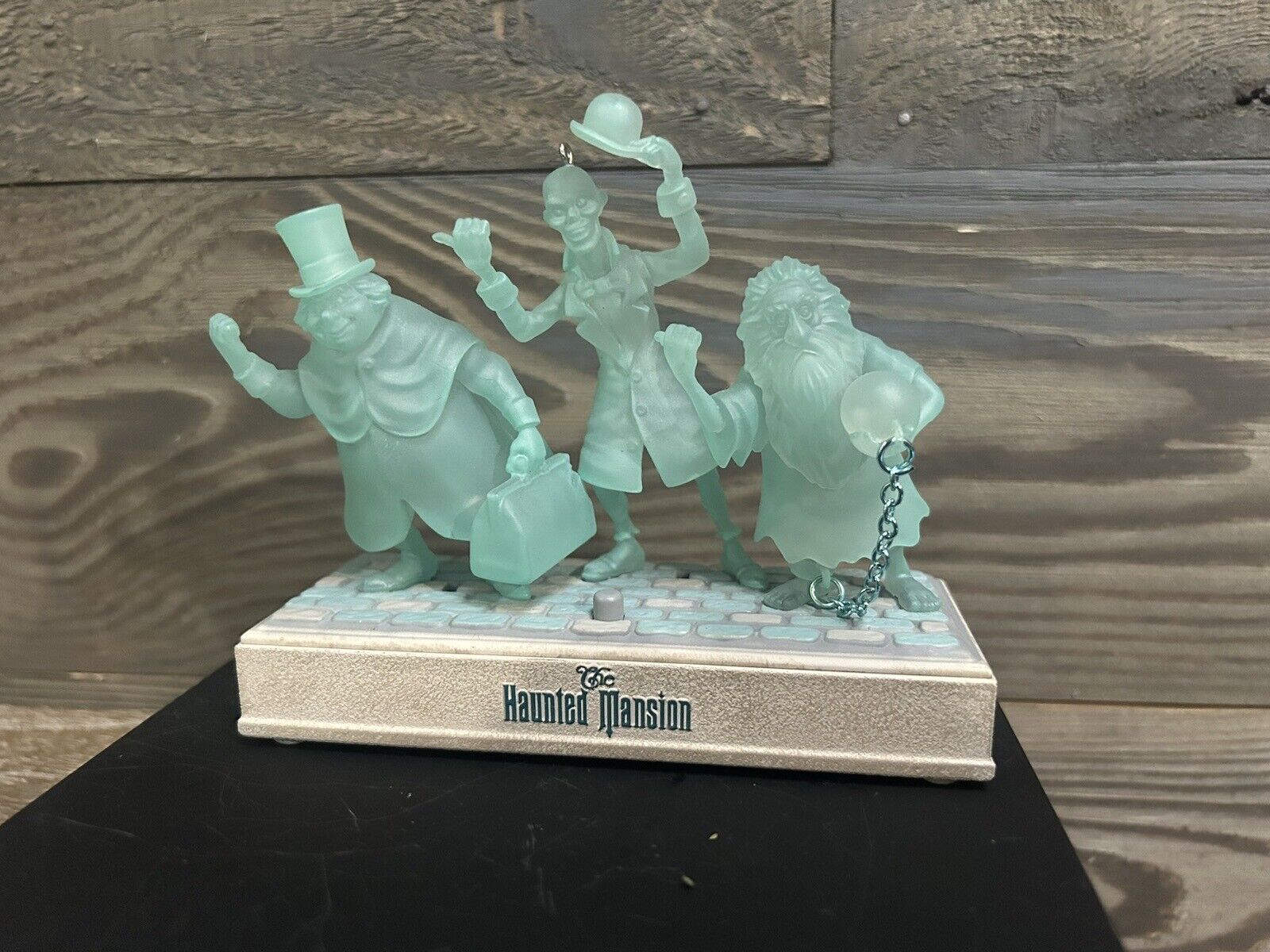 New Hallmark 2022 The Haunted Mansion Hitchhiking Ghosts, NO BOX NO BATTERY