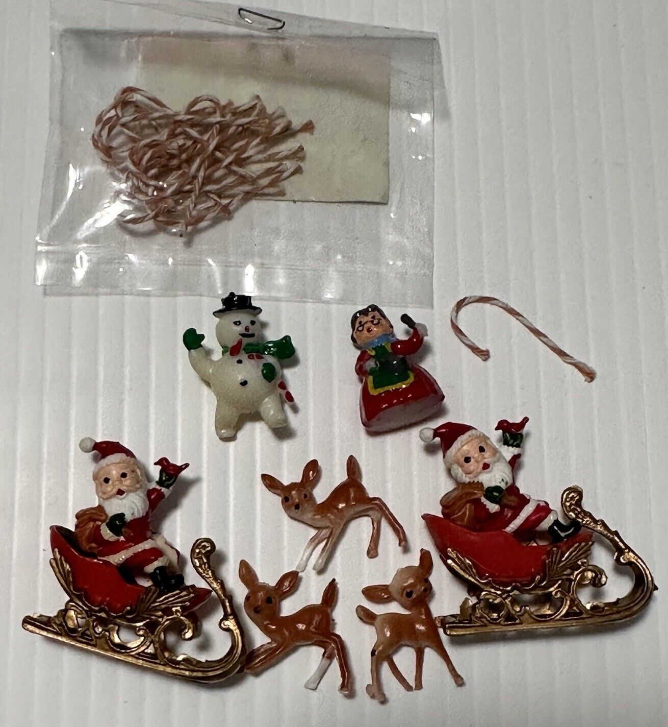 Vintage Mini Deer Fawn Santa Mrs Clause Snowmen Plastic Christmas Figure Lot 1”