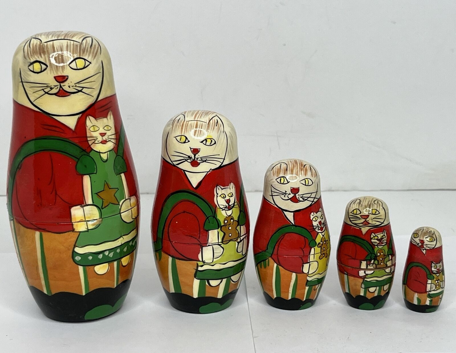 Vintage Russian Style Matryoshka Wooden Nesting Dolls Set of 5 Cats