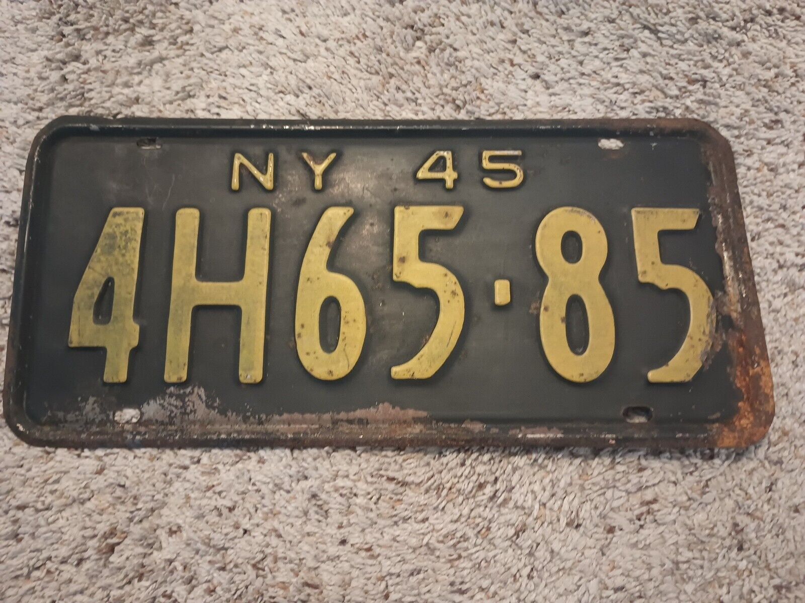 1945 New York State License Plate 