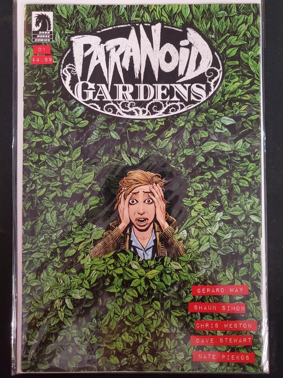Paranoid Gardens #1 A Die-Cut Cvr Dark Horse 2024 VF/NM Comics