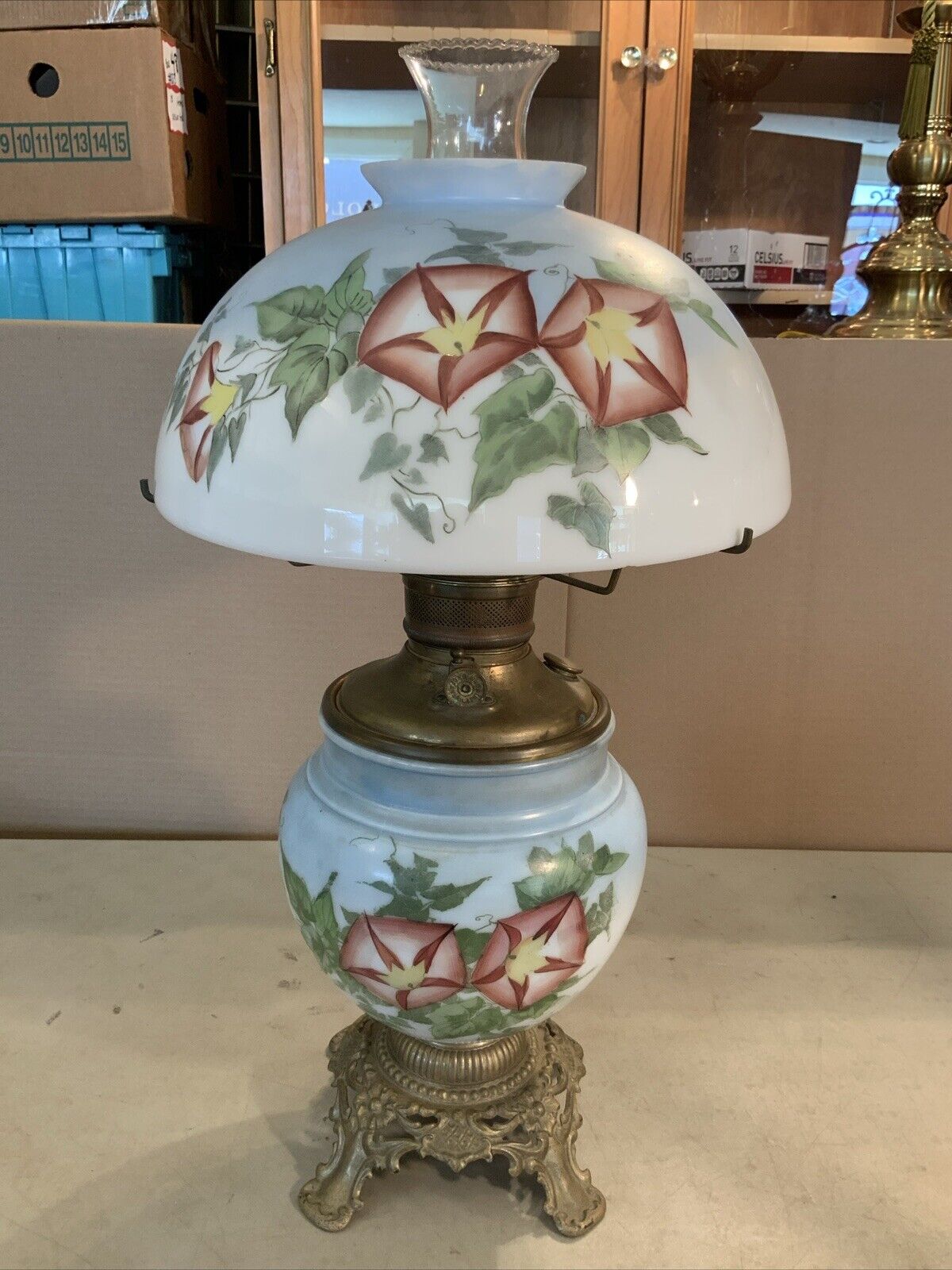 VINTAGE Antique 22” Oil TABLE LAMP GWTW BANQUET Parlor GLASS SHADE Hand Painted