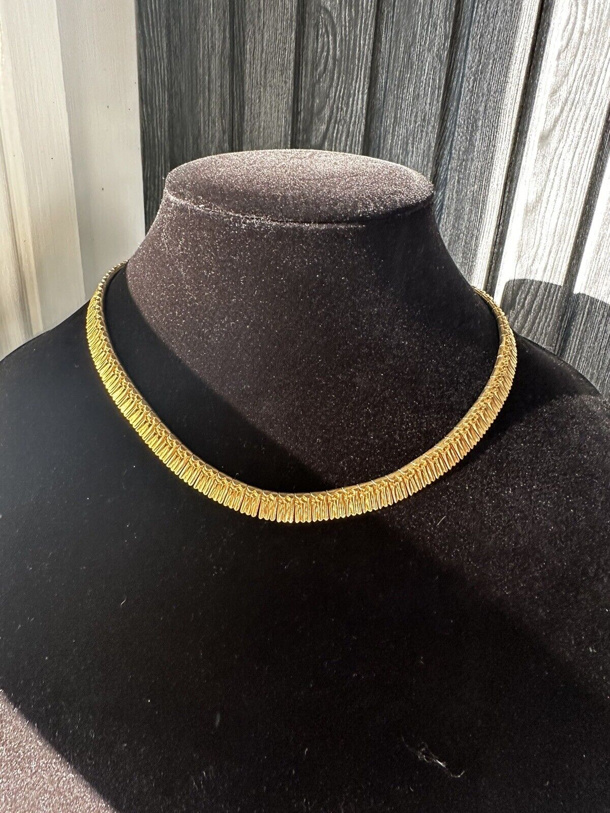 Vintage Gold Tone Textured  Collar Necklace Retro Costume