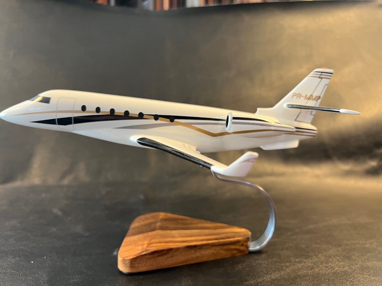 Business Jet Airplane Desk Wood Model Mahogany Hand-Painted  New